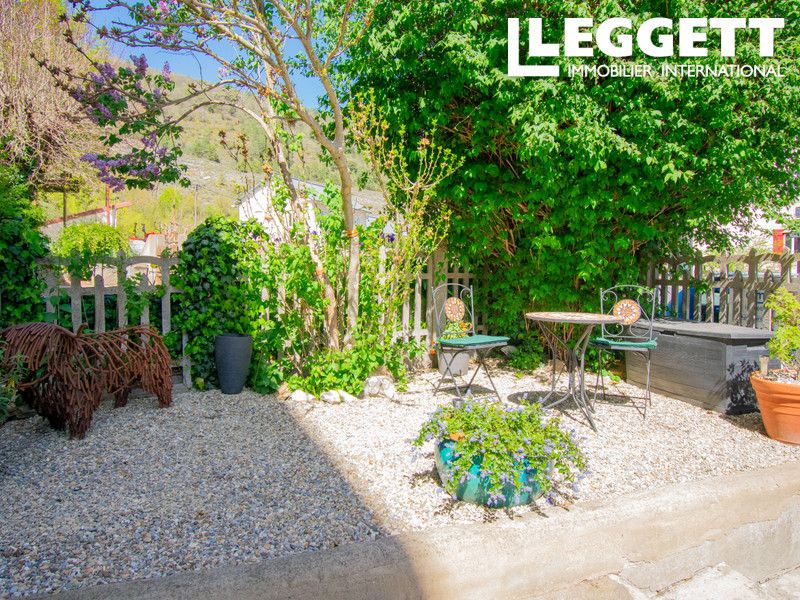 Property photo 2 of 10