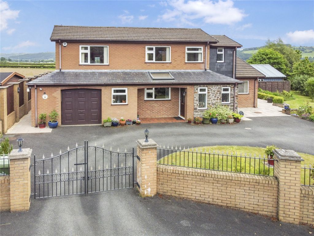Property photo 1 of 22 Picture No. 02