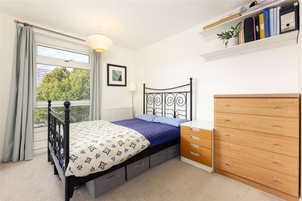Property photo 3 of 6 Picture No. 13