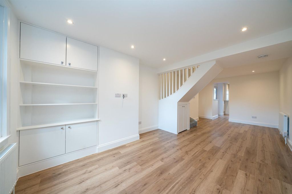 Property photo 2 of 12 2-The-Briars-2370.Jpg