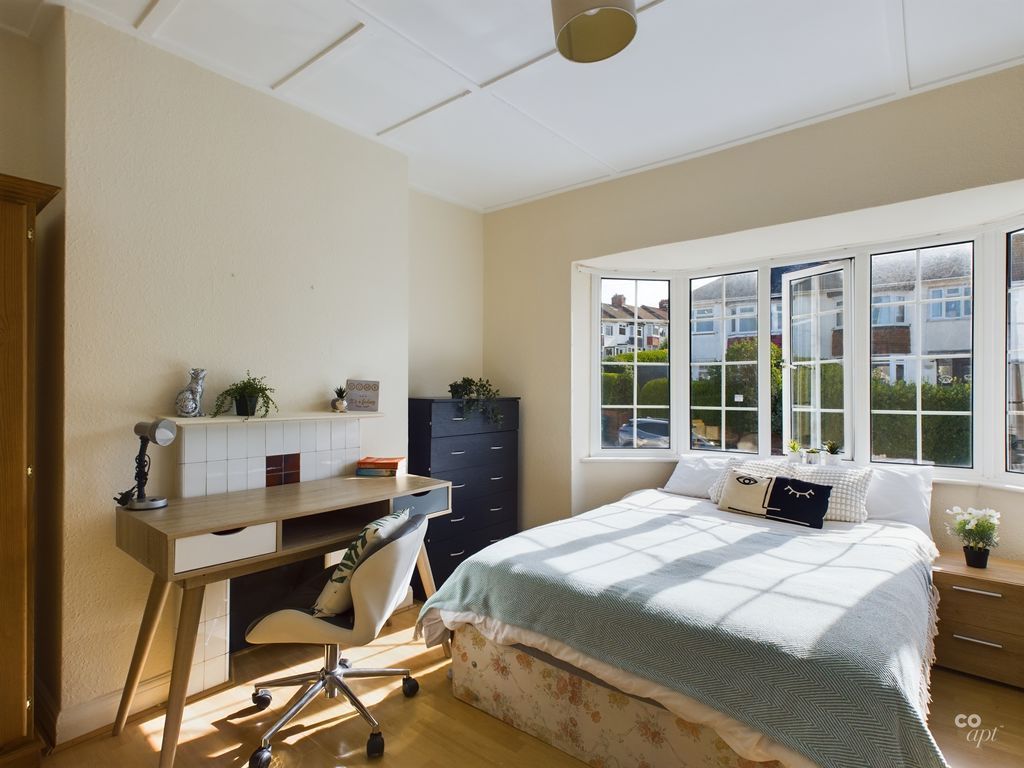 Property photo 1 of 8 Photo 14