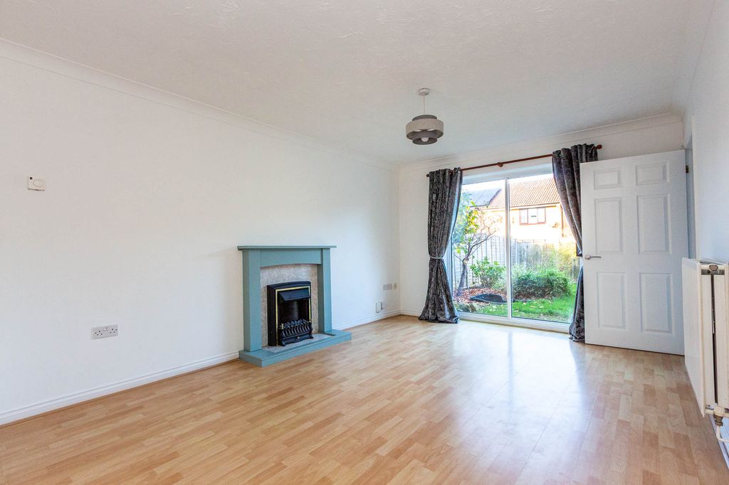 Property photo 2 of 13 Lounge/Dining Room