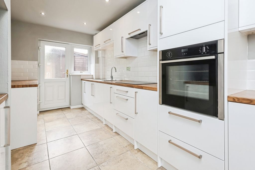 Property photo 2 of 17 Pbox-Img.Jpg
