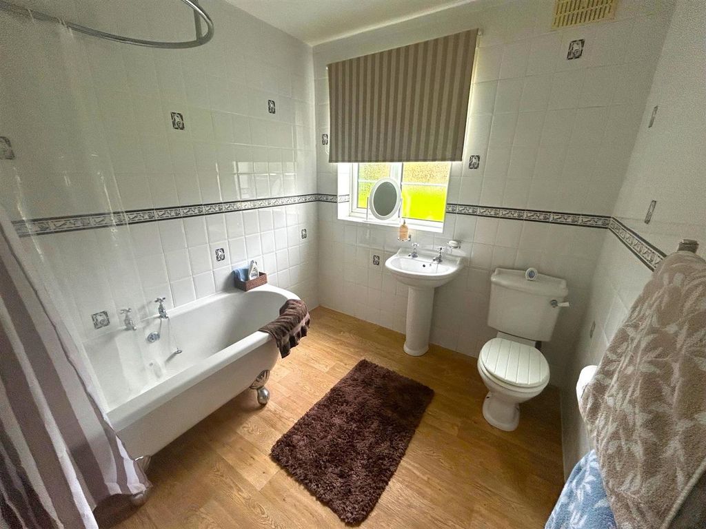 Property photo 3 of 12 Bathroom 1.Jpg