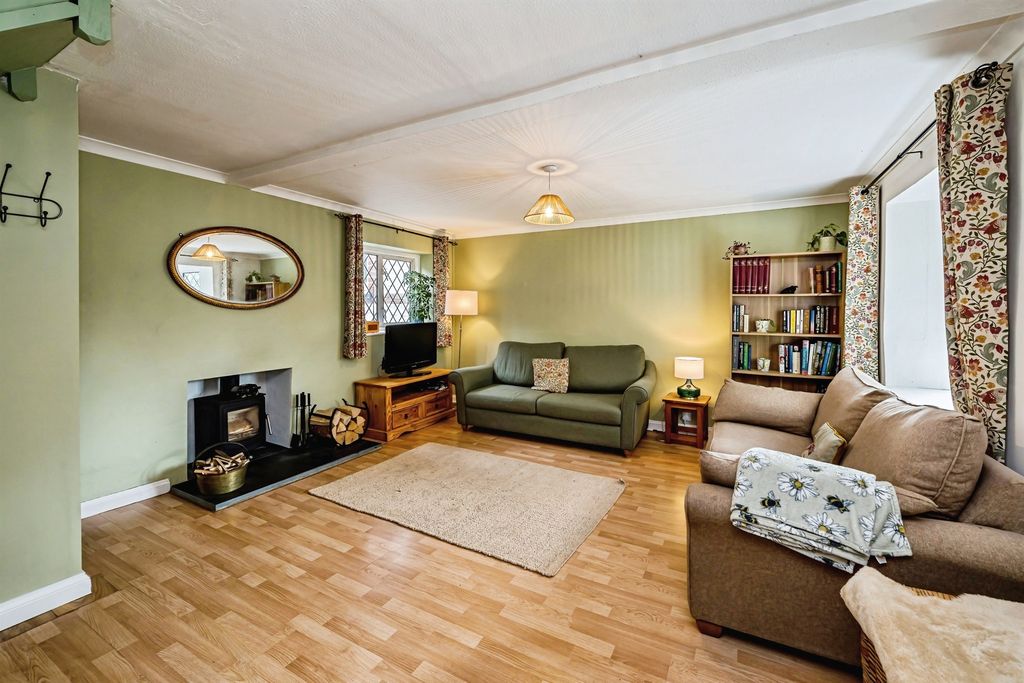 Property photo 2 of 16