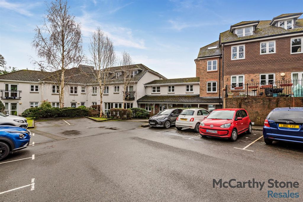Additional image 25 of 1 bed flat for saleRadford Court, Tower Road, Liphook GU30