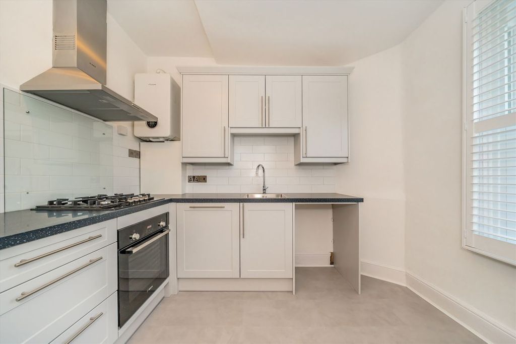 Property photo 3 of 5