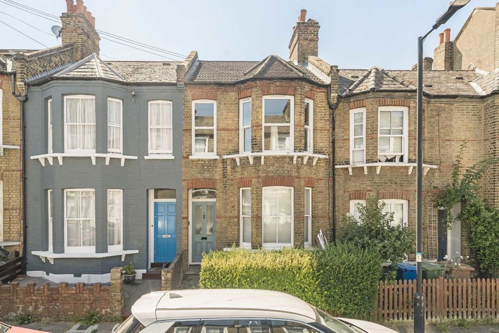 Property photo 1 of 7