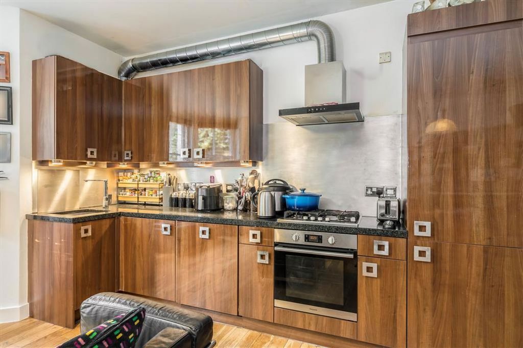 Property photo 3 of 5