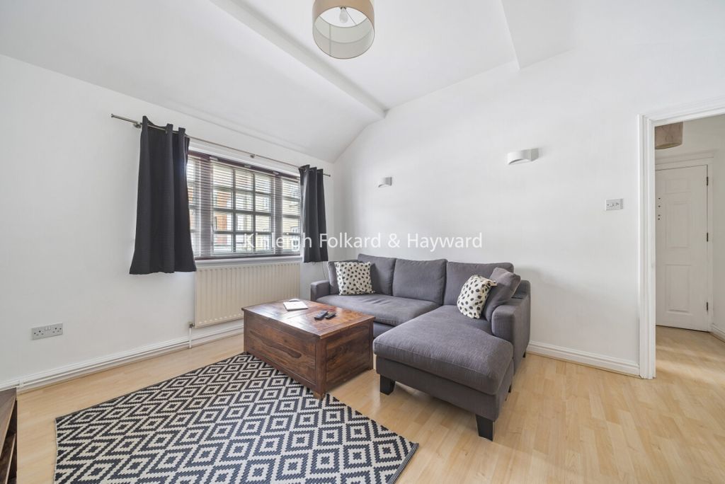 Property photo 2 of 8 8727191A-c4Ef-4132-8