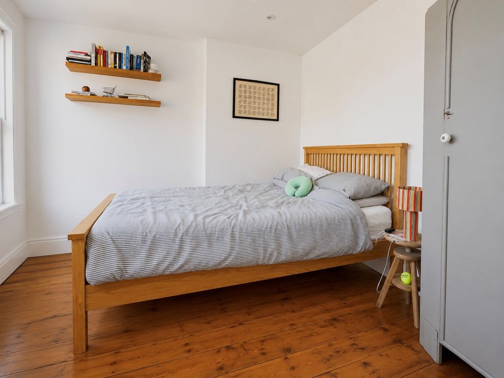 Property photo 2 of 7