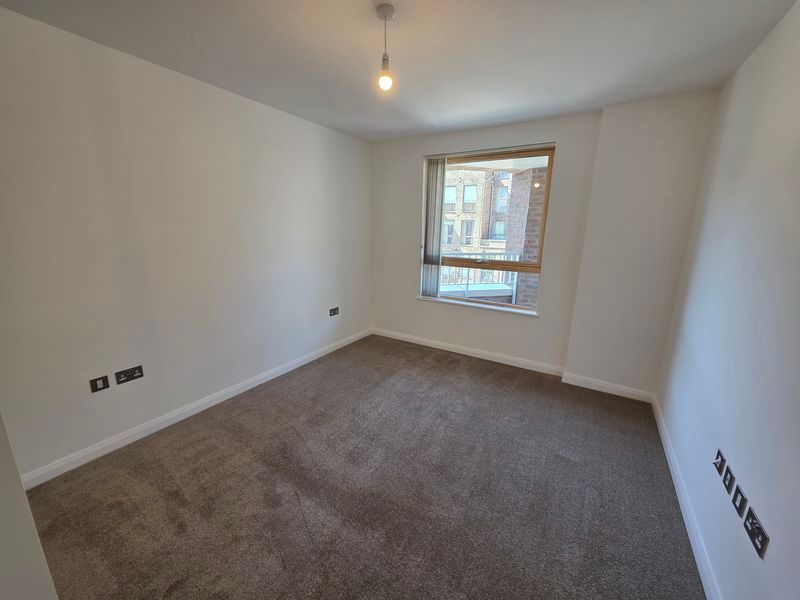 Property photo 3 of 9 Photo 1