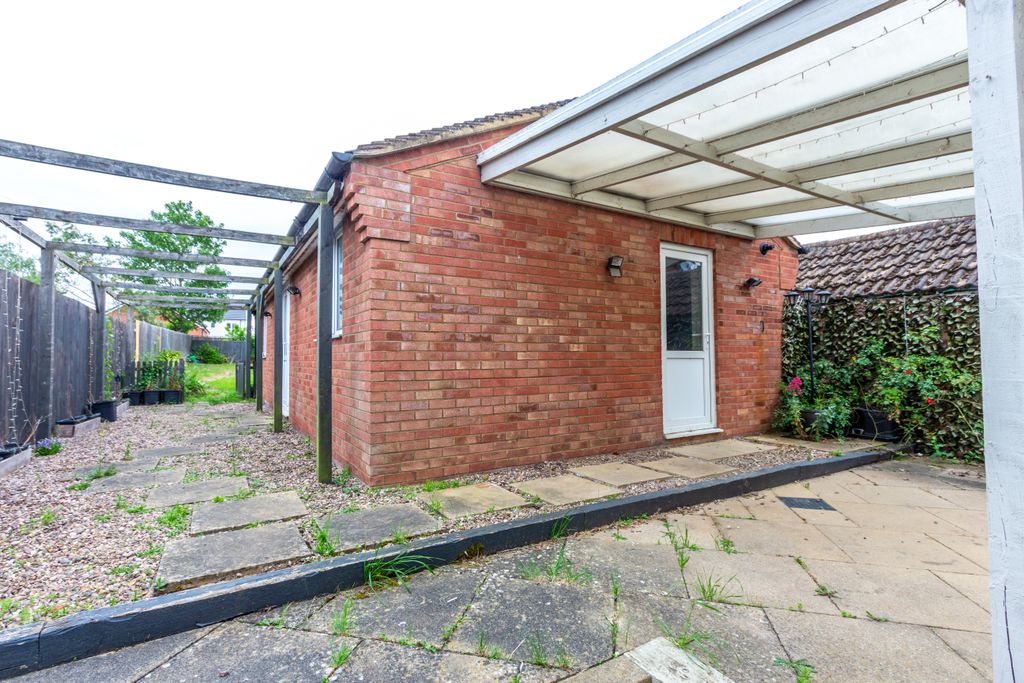 Property photo 2 of 17 Annexe