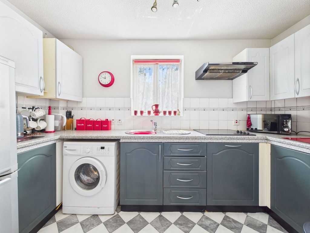 Property photo 3 of 14