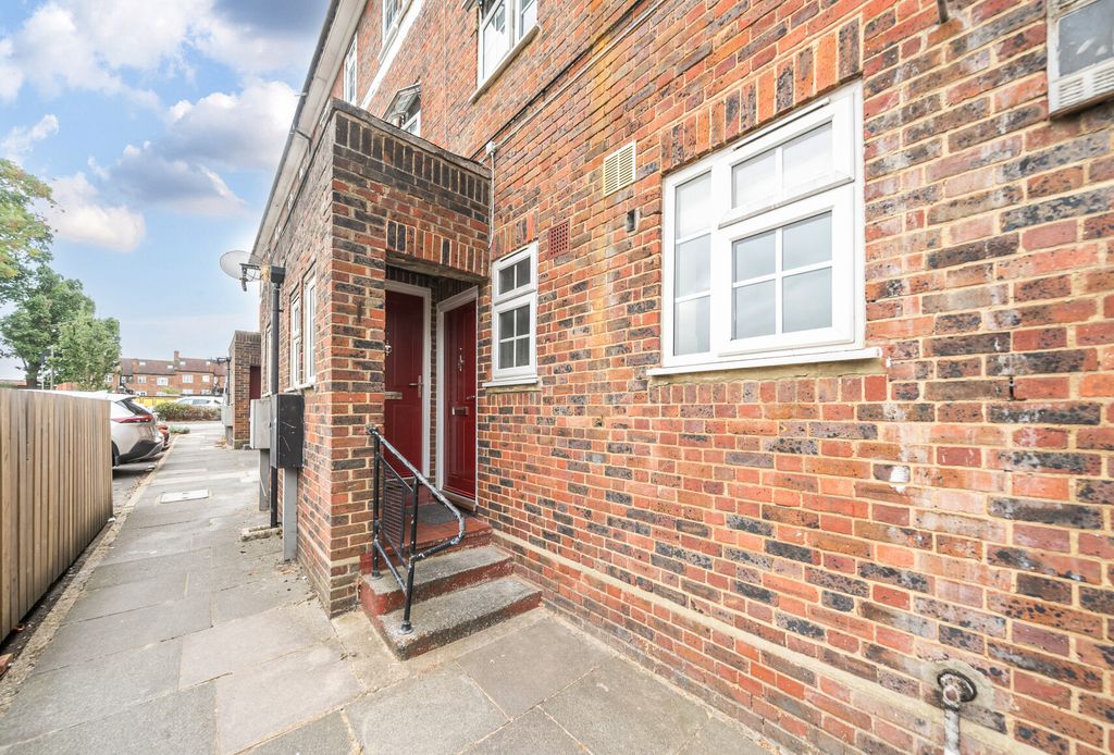 Property photo 3 of 11 1343201-17-68A5Ad...