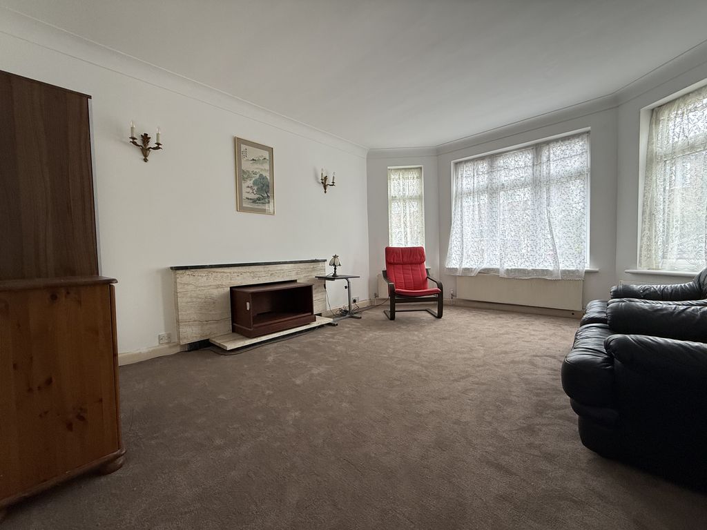 Property photo 1 of 11 Img_3204