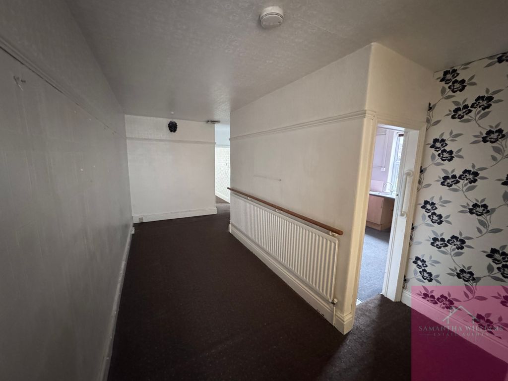 Property photo 3 of 10 Img_2135.Jpeg