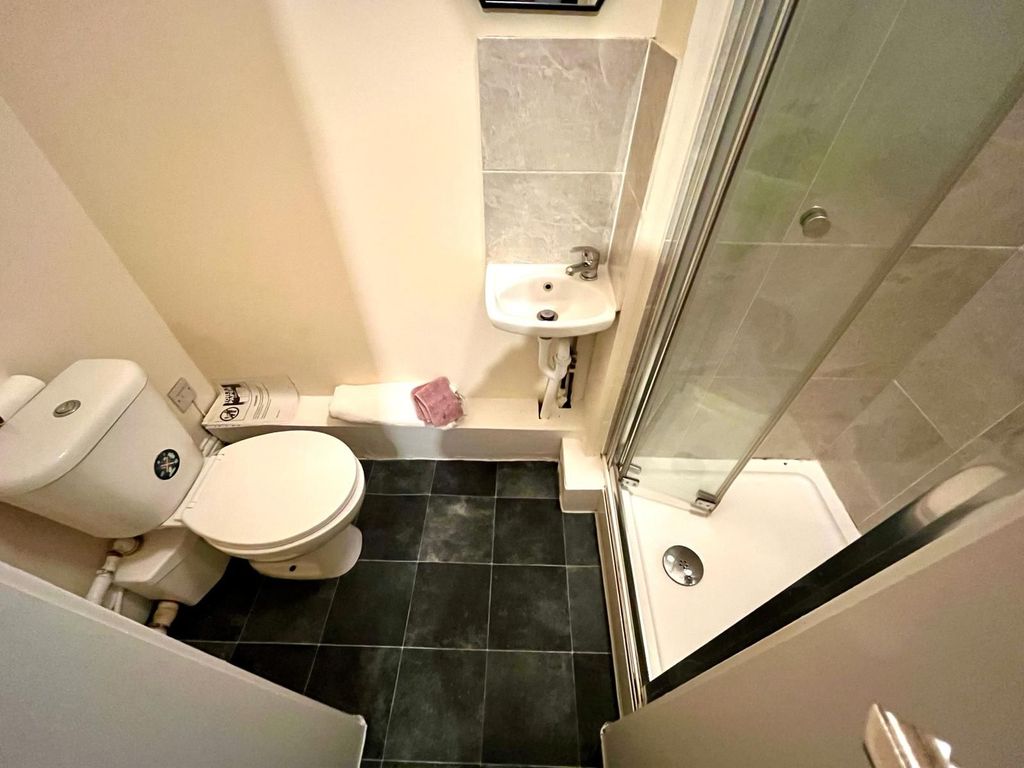 Property photo 3 of 3