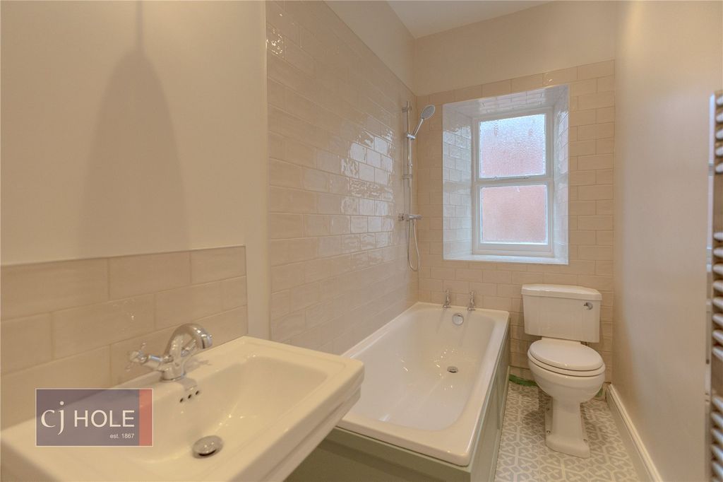 Property photo 3 of 13 Picture No. 20
