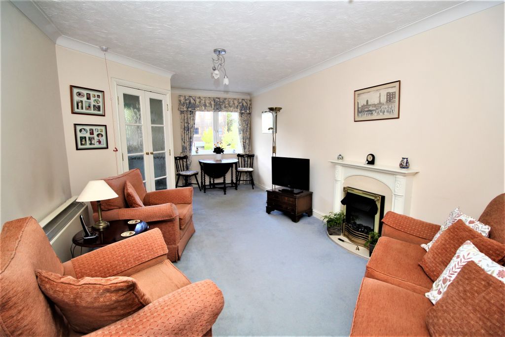 Property photo 2 of 9