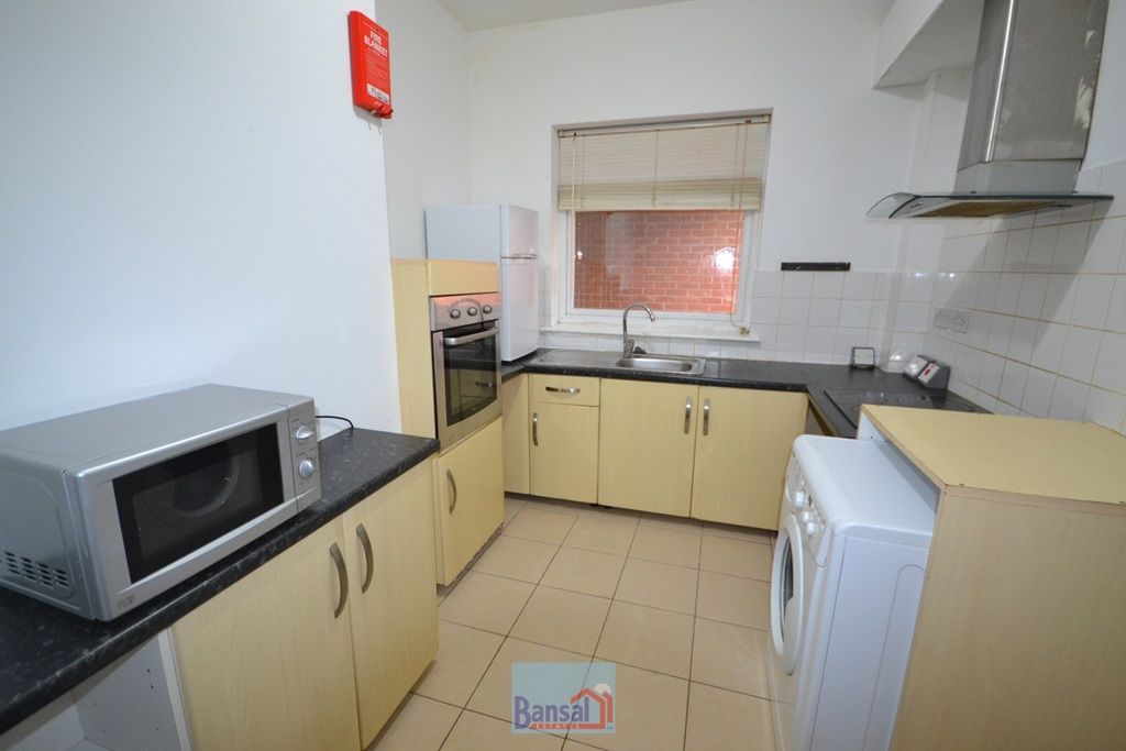 Property photo 2 of 4