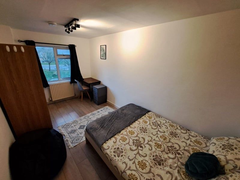 Property photo 3 of 11