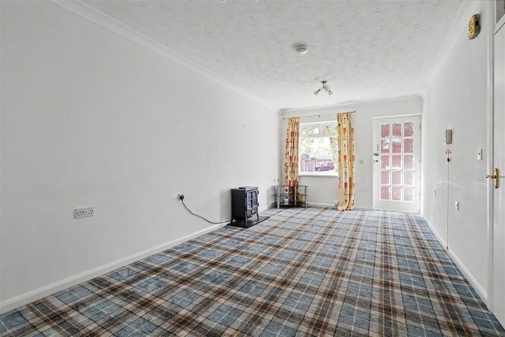 Property photo 2 of 13 Img_5090.Jpg
