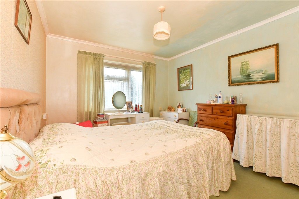 Property photo 2 of 11 Bedroom 1