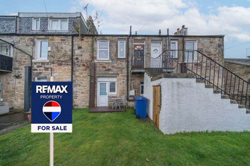 Property photo 1 of 21 Entrance To Property