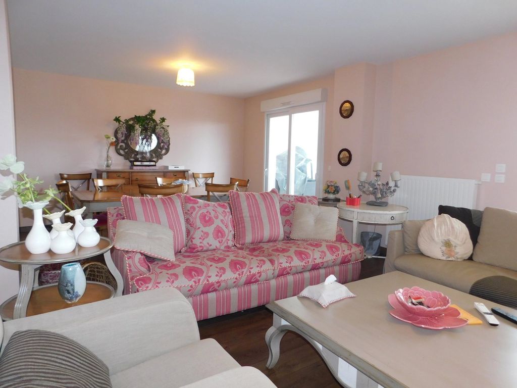 Property photo 3 of 12 Living-Room Wooden Floor