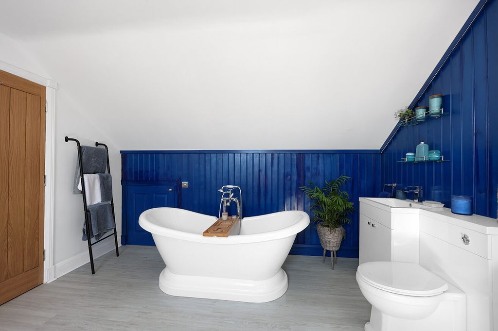 Property photo 2 of 22 4107685