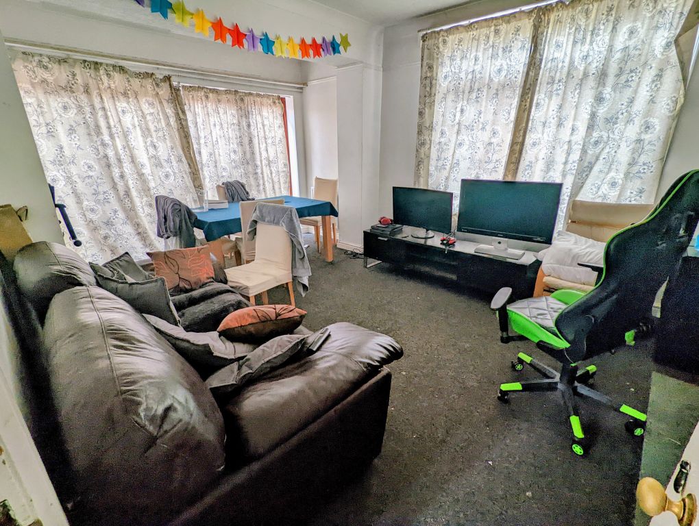 Property photo 3 of 15