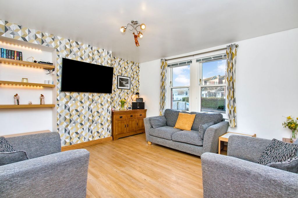 Property photo 2 of 12 Property Image 2