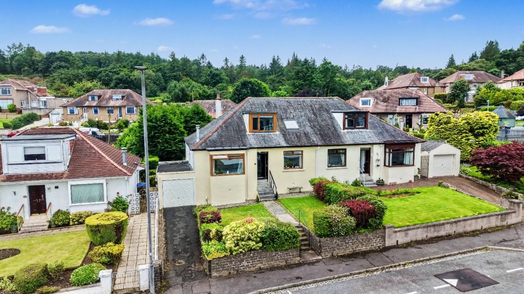 Property photo 2 of 34