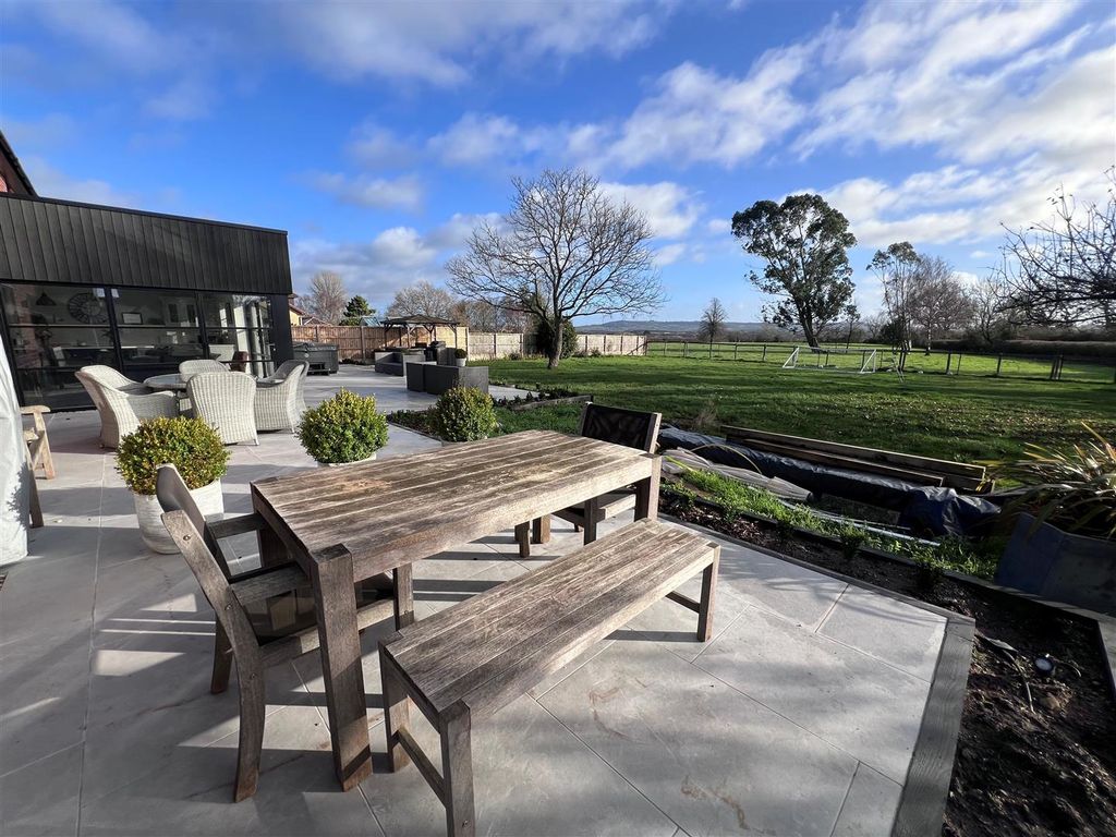 Property photo 2 of 22 Patio 3.Jpg