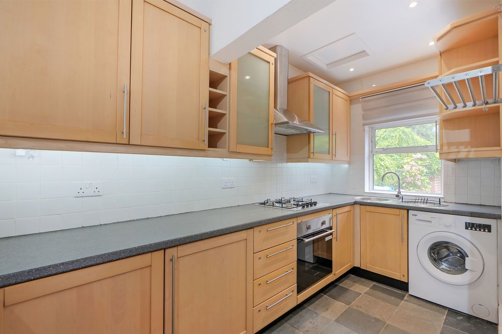Property photo 2 of 25 Kitchen Diner