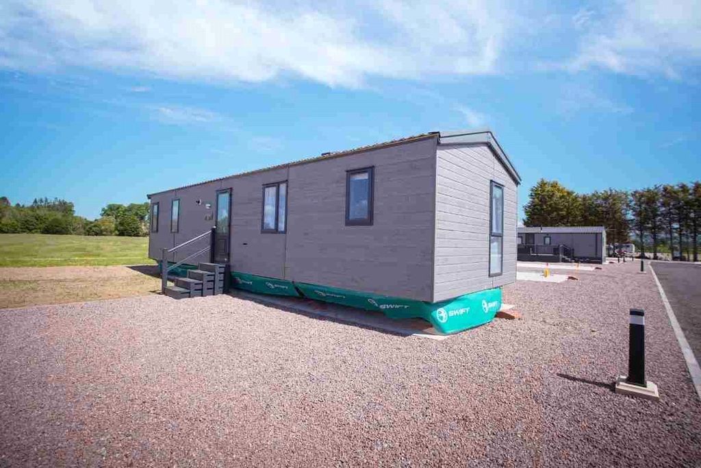 Property photo 1 of 17 Picture No. 02