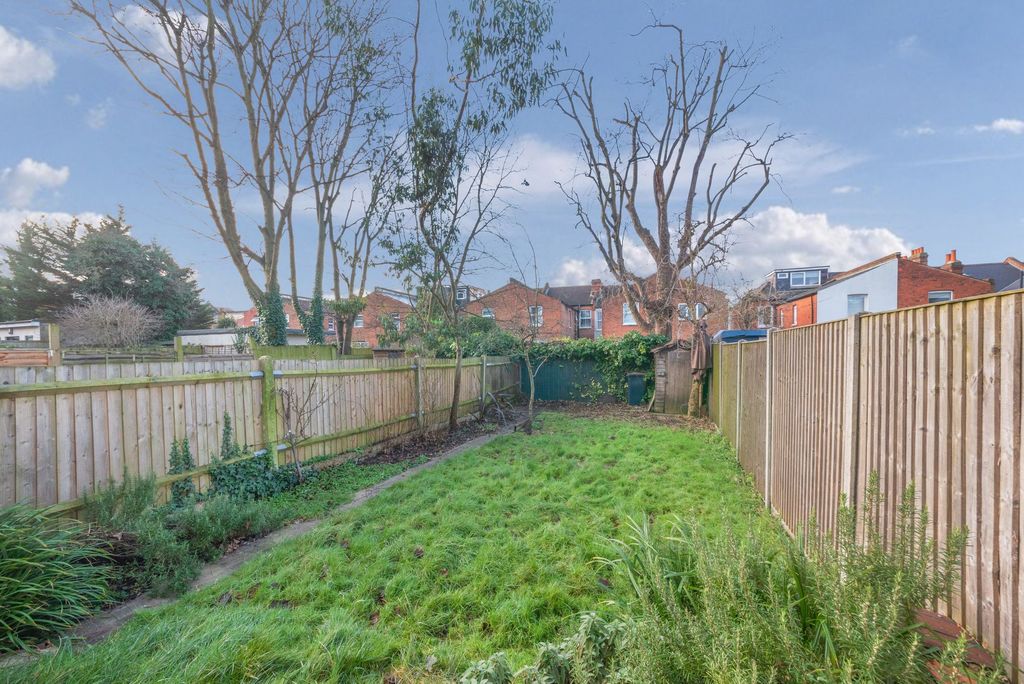 Property photo 3 of 27