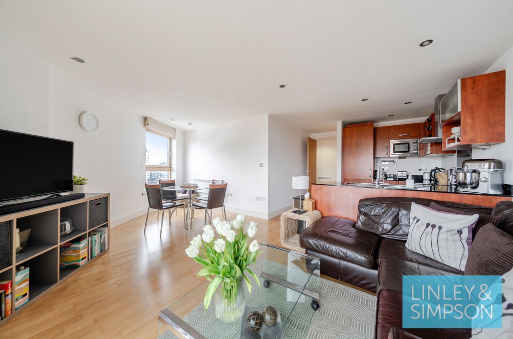 Property photo 1 of 15 Floorplan