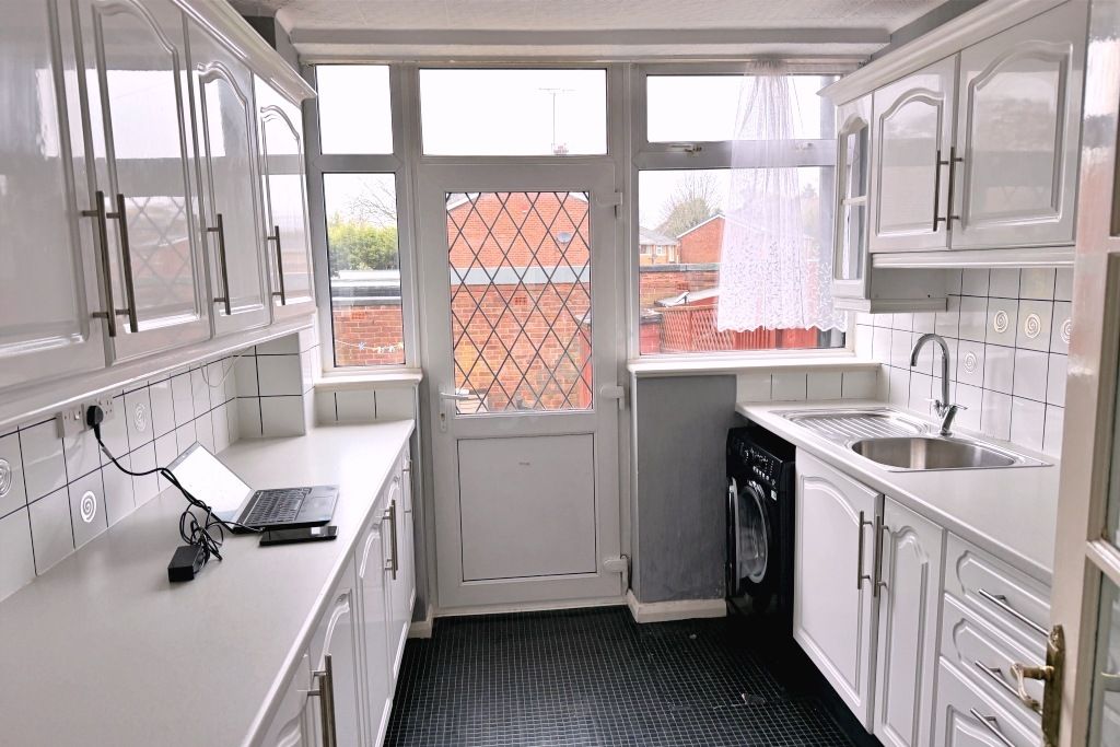 Property photo 2 of 12 Gallery