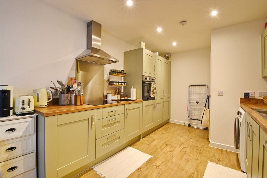 Property photo 3 of 17 Picture No. 04