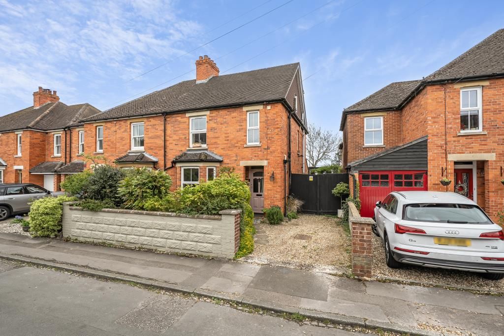 Property photo 1 of 22 External