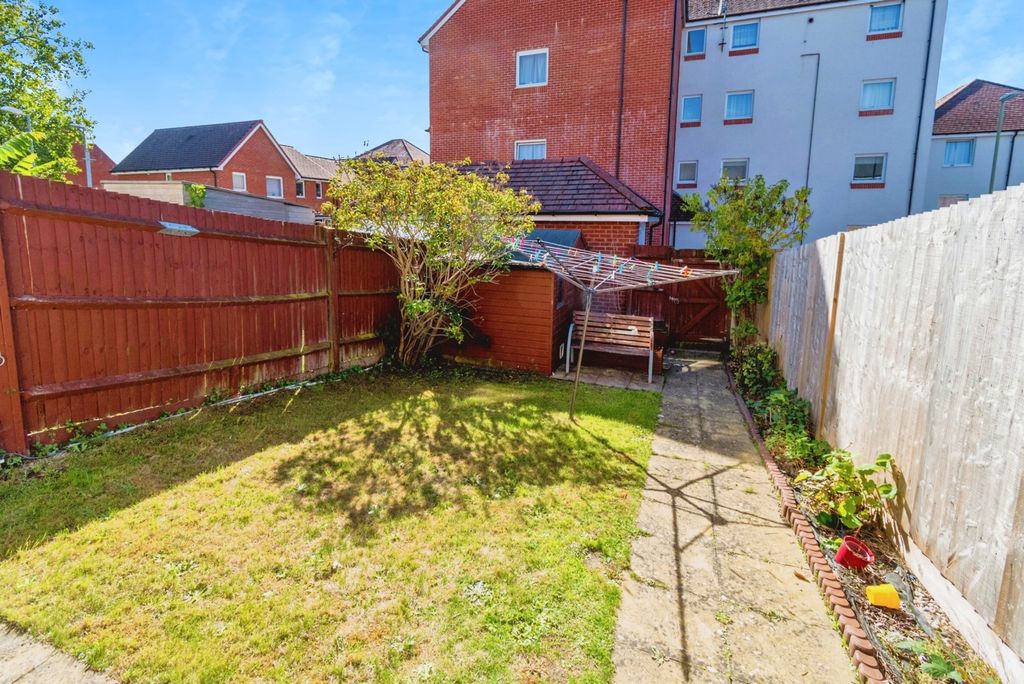 Property photo 3 of 16 Photo