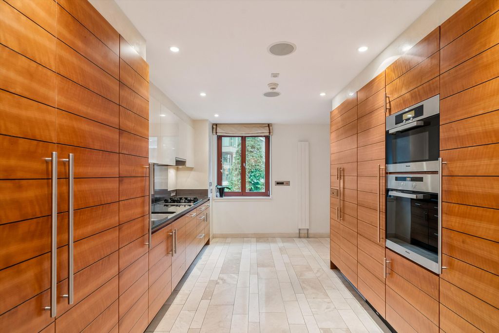 Property photo 2 of 10 Image