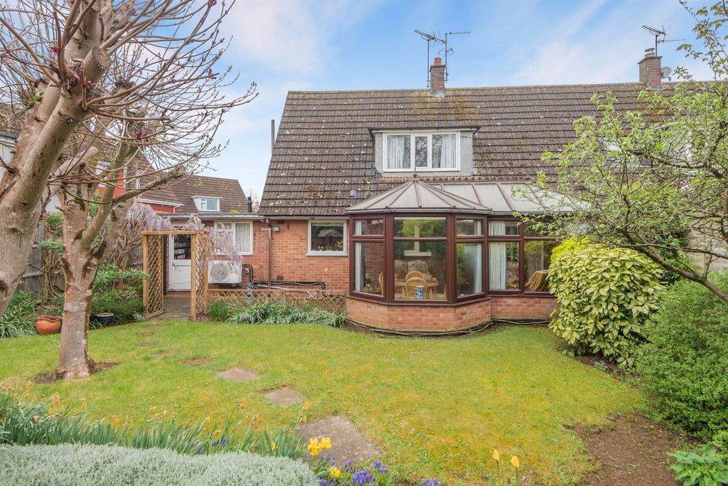 Property photo 3 of 10