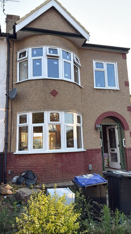 Property photo 1 of 2