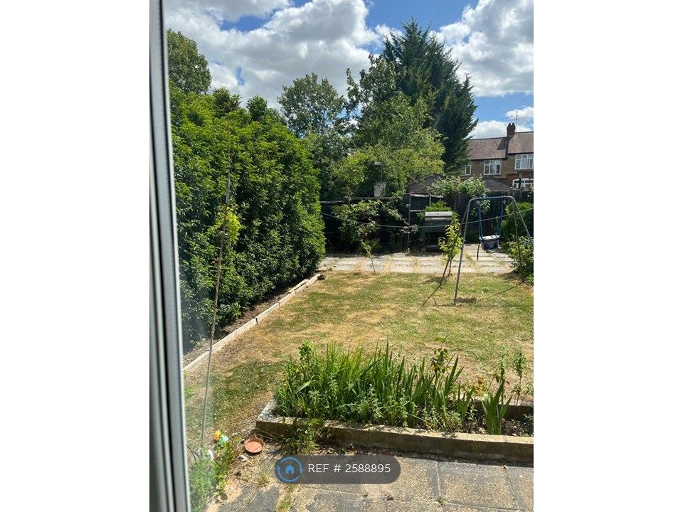 Property photo 2 of 22