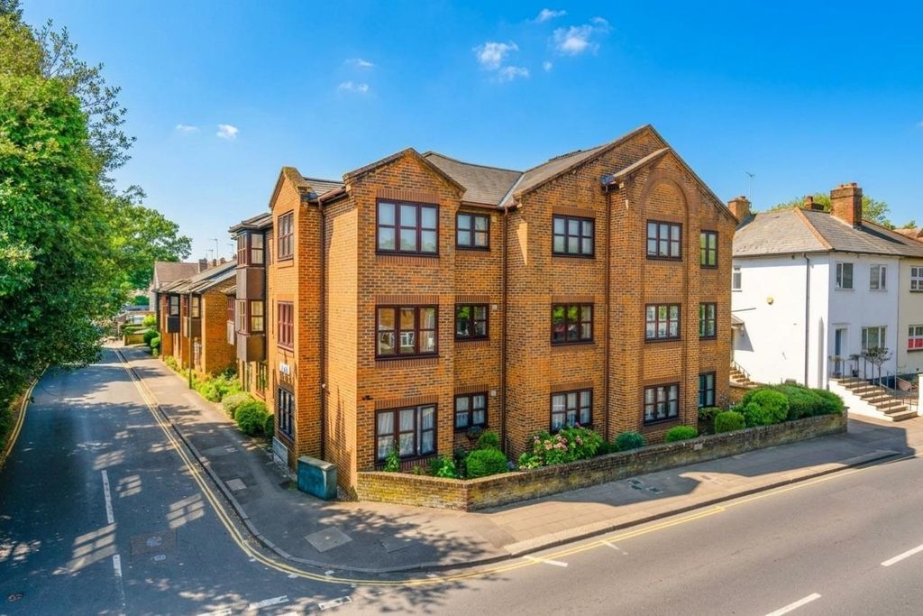 Property photo 1 of 12 Chertsey Walk Front Shot.Jpeg