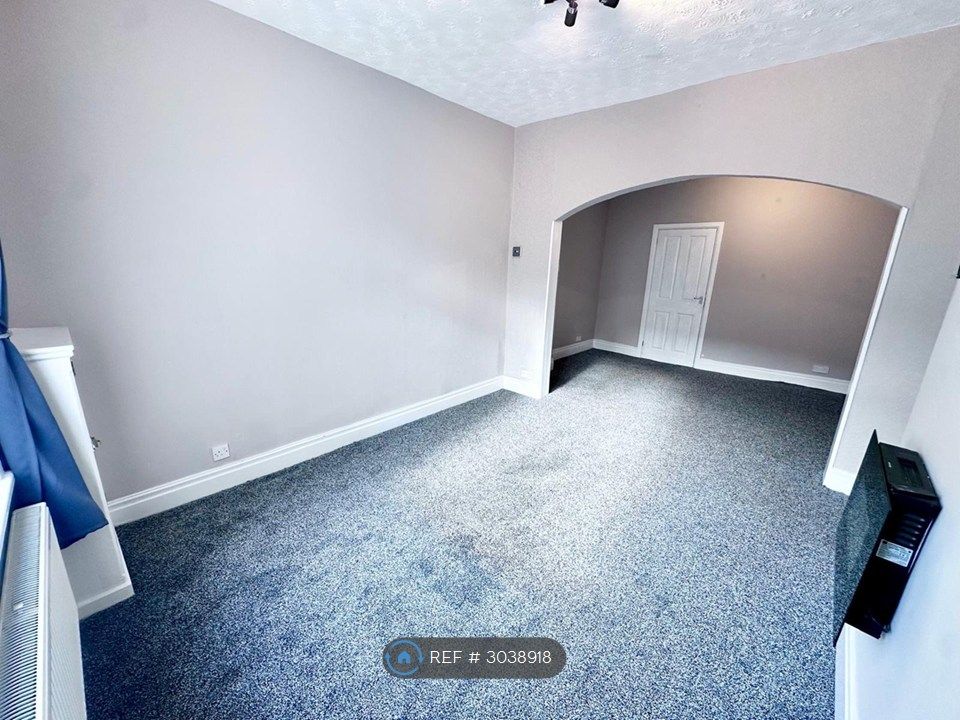 Property photo 3 of 28