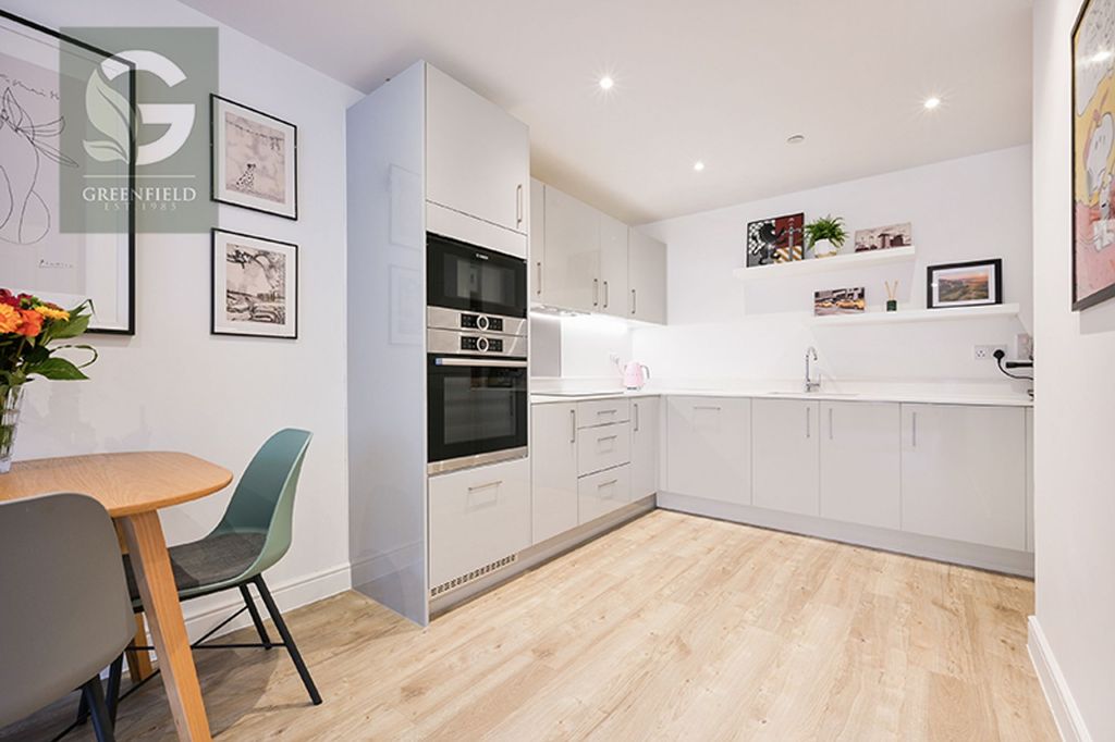 Property photo 3 of 13 Jupiter House, 10 Ceres Crecent, Ewell, Epsom, Surrey, Kt17 1Fh